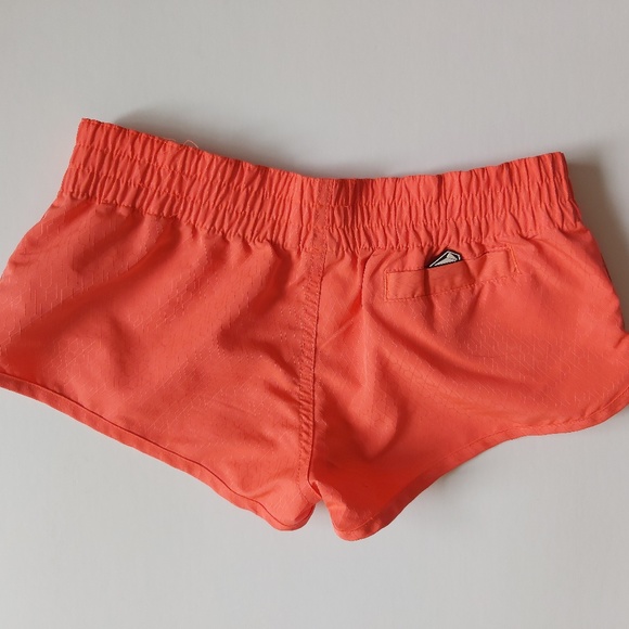 VOLCOM BOARD SHORTS - Picture 2 of 5